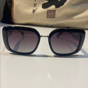 Floats new polarizes sunglasses from Miami sleek and stylish worth the price